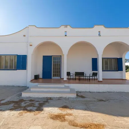 Nel Salento Con Piscina E Ulivi